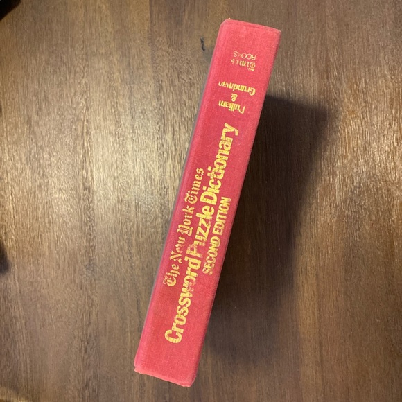 New York Times Crossword Puzzle Dictionary by Tom Pulliam & Clare Grundman - Picture 1 of 12